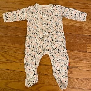 EUC Magnetic Me Floral PJs